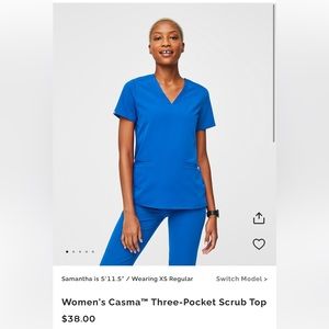 Figs Royal clue 3 pocket scrub top SMALL